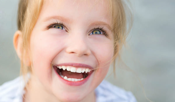 Когда ребёнка вести к ортодонту?